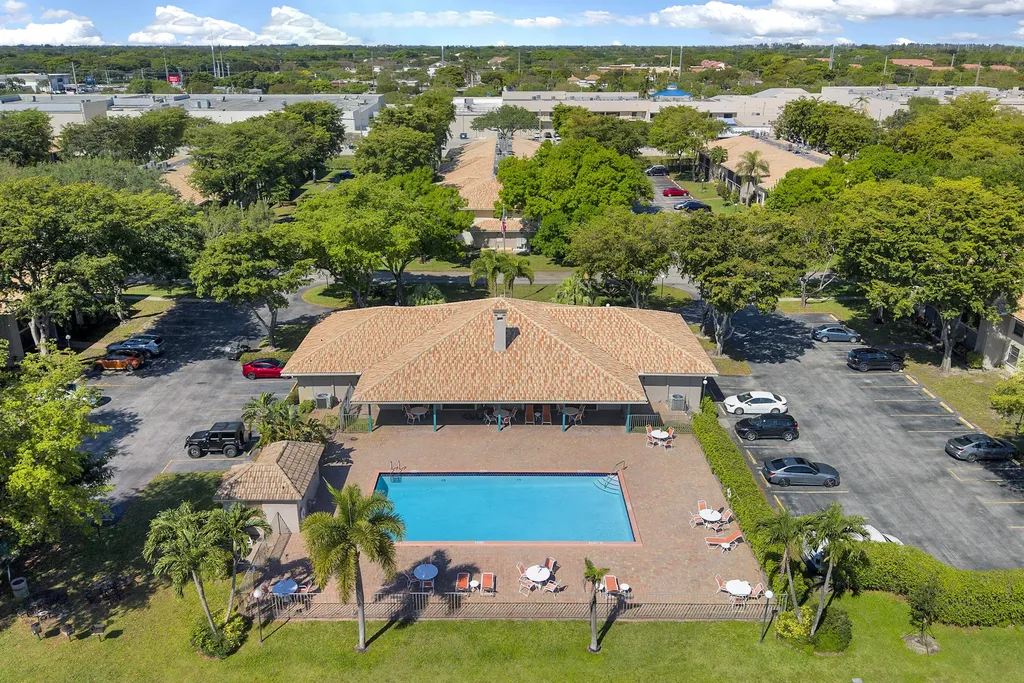 9960 Pineapple Tree Drive Boynton Beach FL 33436