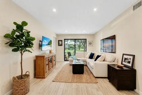 9960 Pineapple Tree Drive Boynton Beach FL 33436