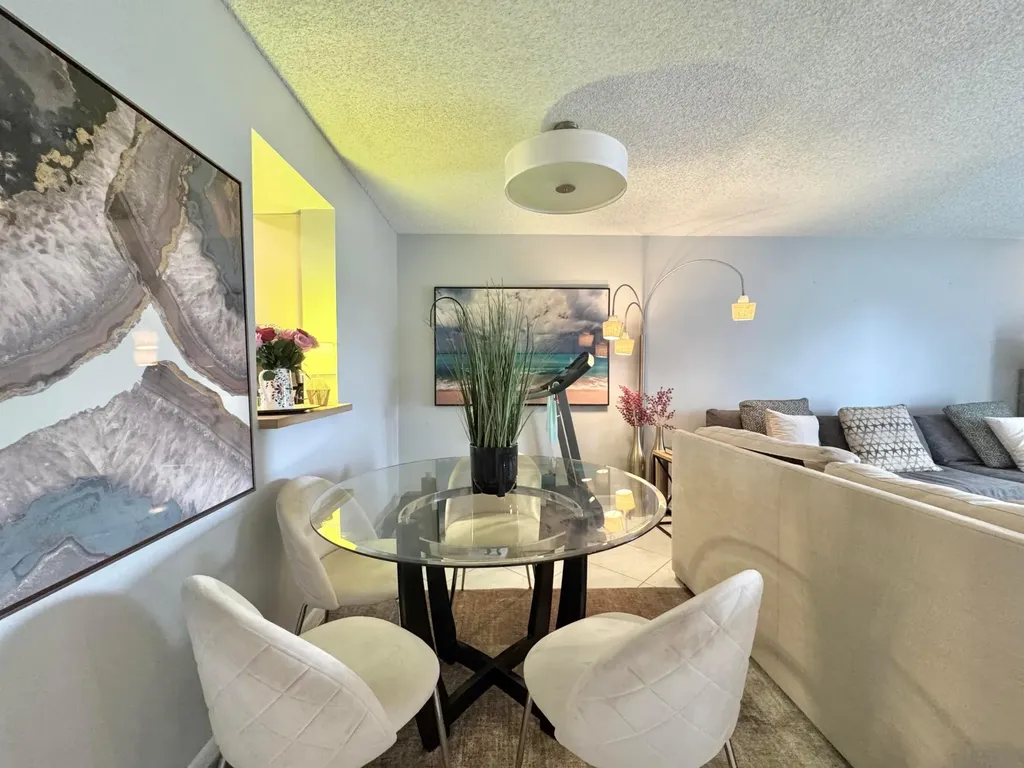 7006 Huntington Lane Delray Beach FL 33446