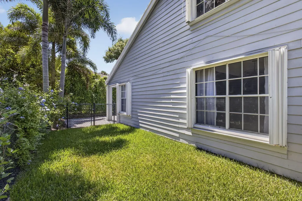 936 Honeytree Lane Wellington FL 33414