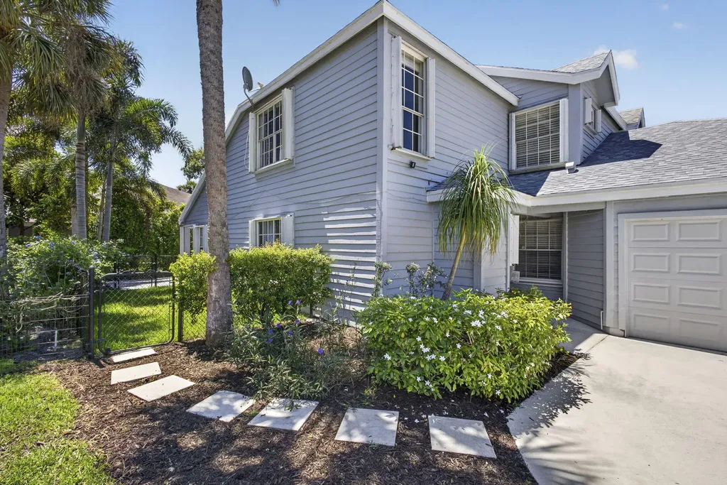 936 Honeytree Lane Wellington FL 33414