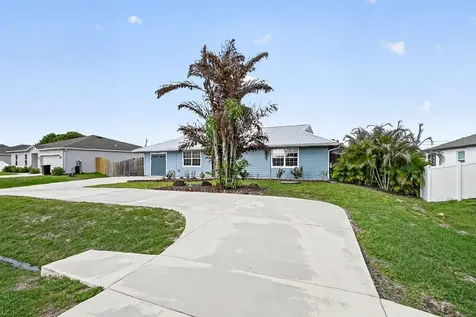 1146 SW Del Rio Boulevard Port St Lucie FL 34953