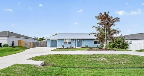 1146 SW Del Rio Boulevard Port St Lucie FL 34953