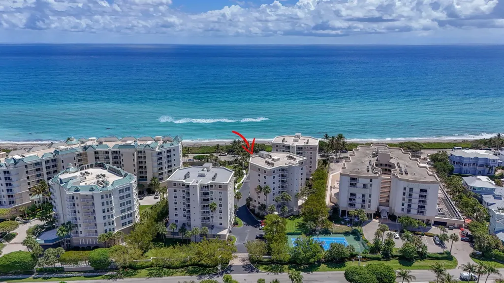 1660 S Highway A1a (plus Deeded Sep. Guest Quarters) Jupiter FL 33477