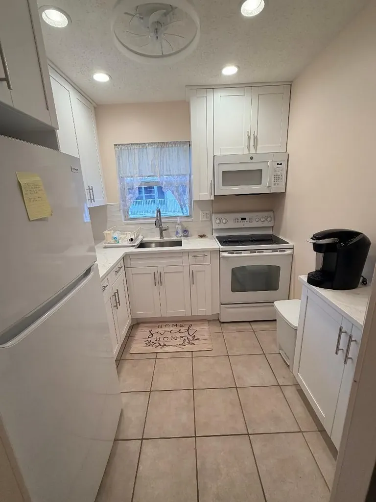 638 Snug Harbor Drive Boynton Beach FL 33435