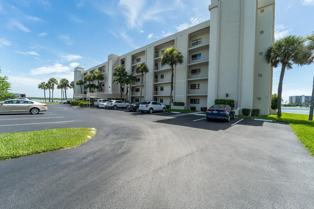 100 Intracoastal Place Jupiter FL 33469