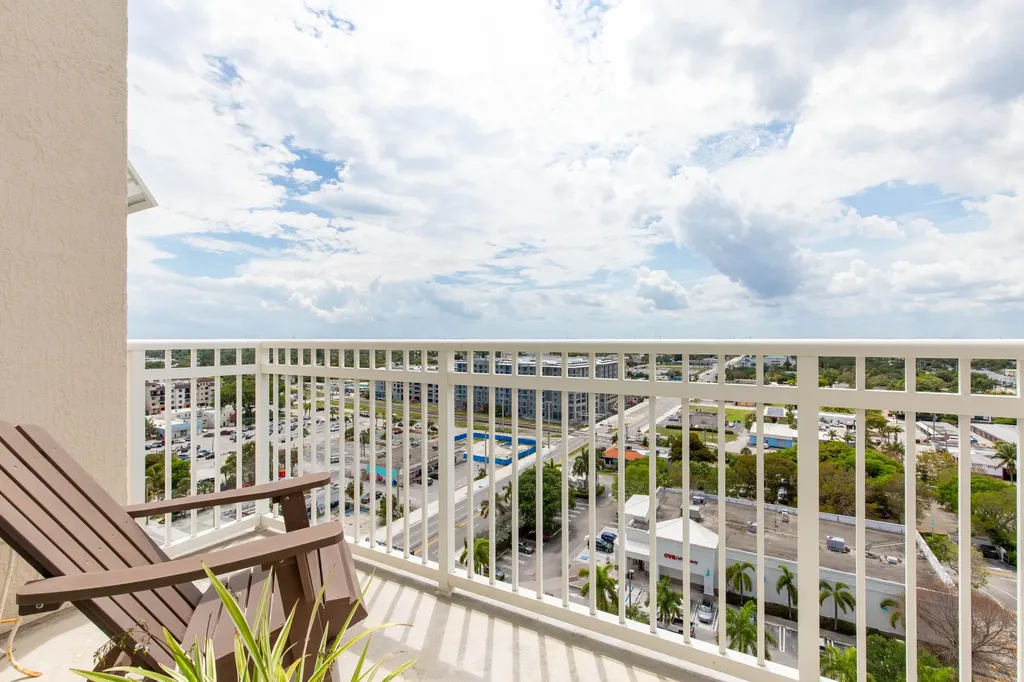 350 N Federal Highway Boynton Beach FL 33435