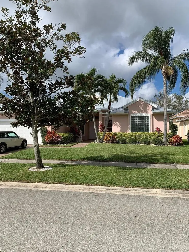 137 NW Magnolia Lakes Boulevard Port St Lucie FL 34986