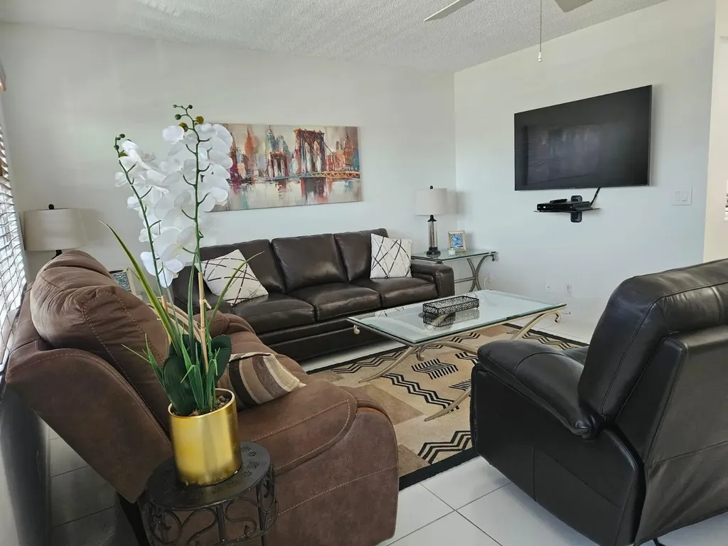 4014 Cornwall A Boca Raton FL 33434