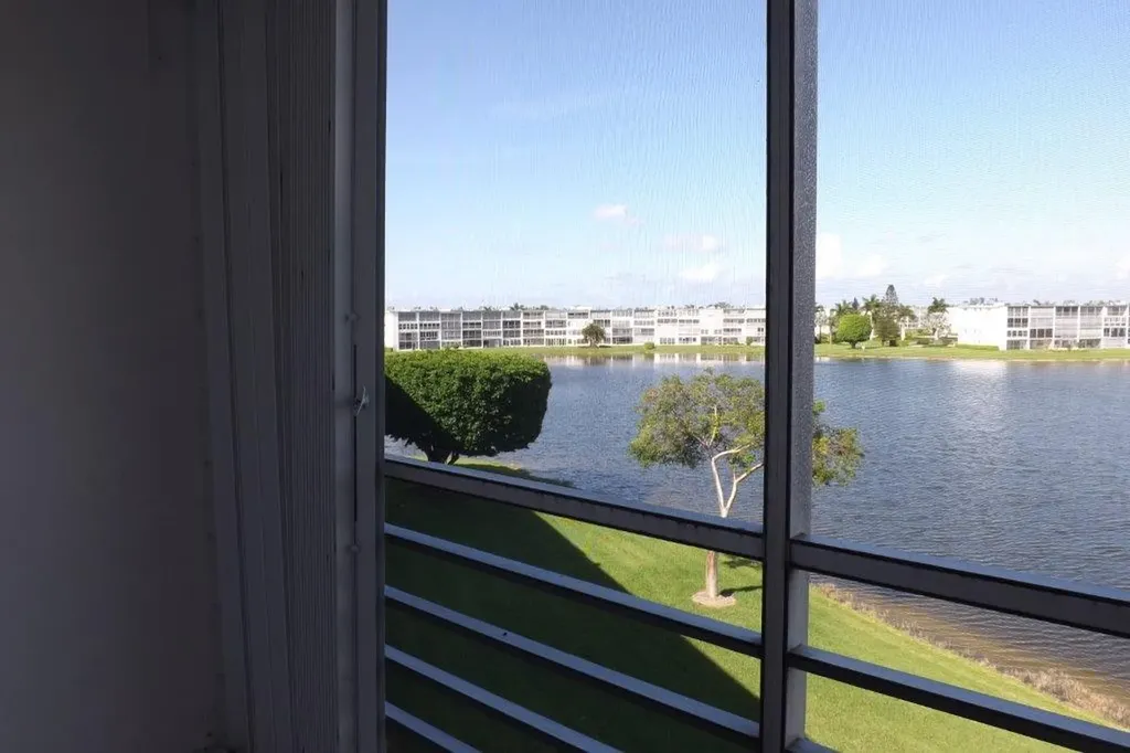 4014 Cornwall A Boca Raton FL 33434