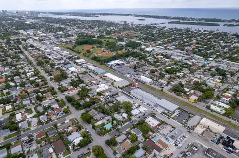 625 Selkirk Street West Palm Beach FL 33405