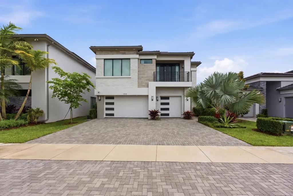8568 Crystal Downs Avenue Boca Raton FL 33434