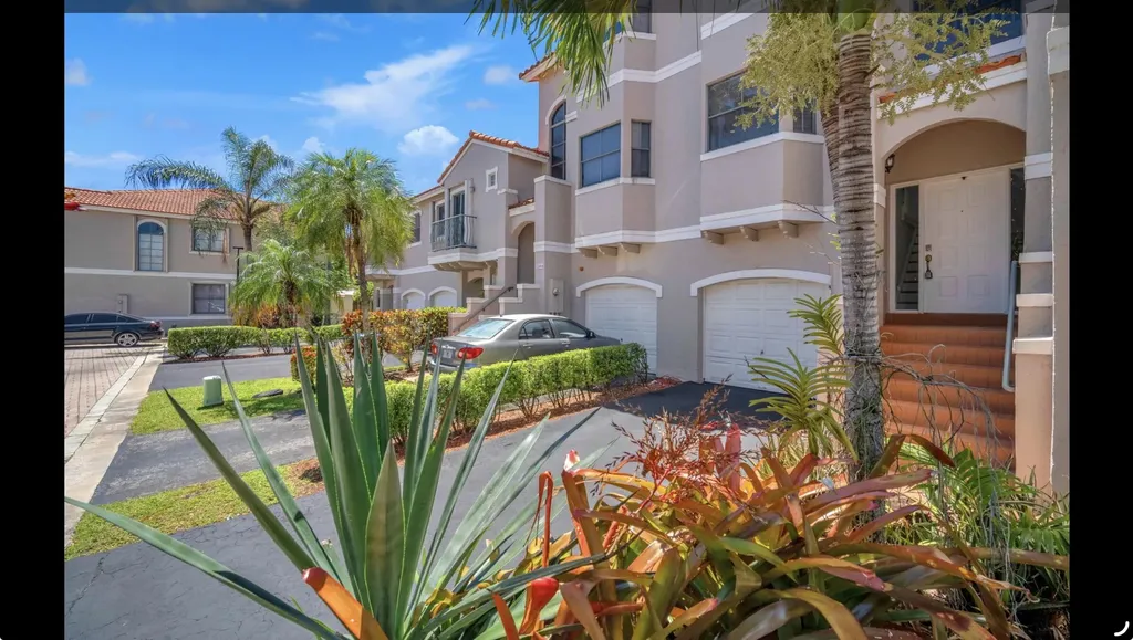 12666 NW 14th Place Sunrise FL 33323