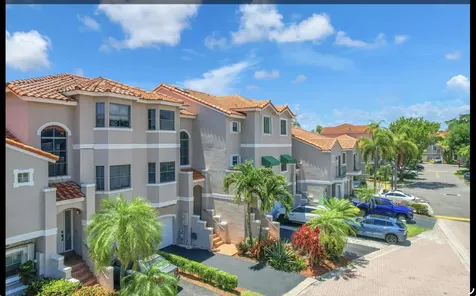 12666 NW 14th Place Sunrise FL 33323