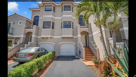 12666 NW 14th Place Sunrise FL 33323