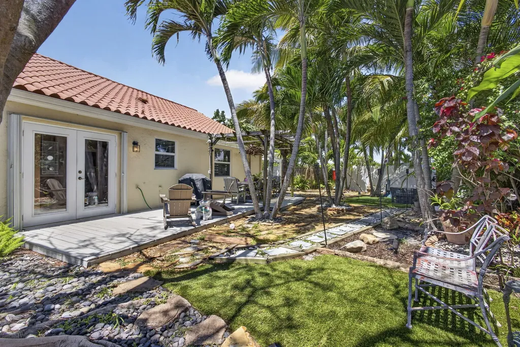 13230 Saint Tropez Circle Palm Beach Gardens FL 33410