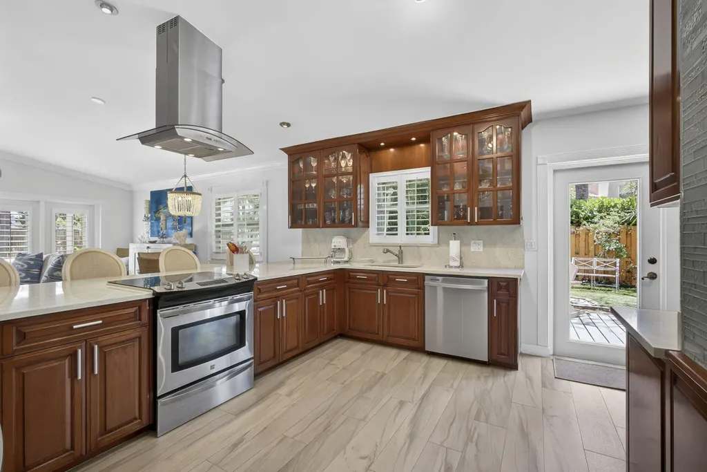 13230 Saint Tropez Circle Palm Beach Gardens FL 33410