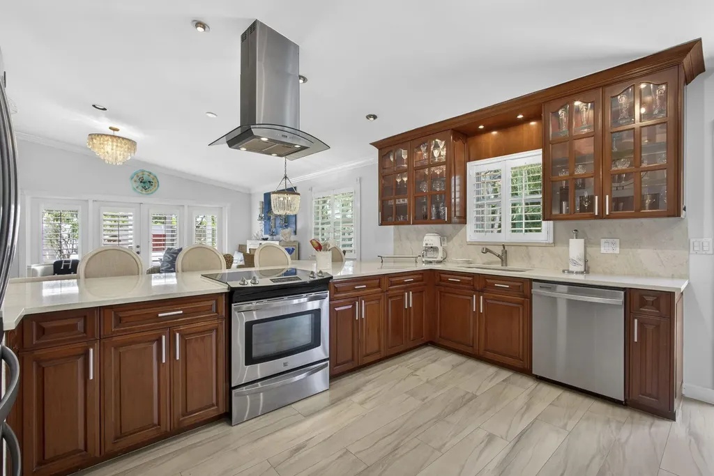 13230 Saint Tropez Circle Palm Beach Gardens FL 33410