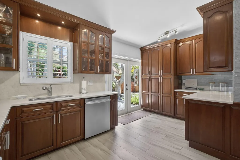 13230 Saint Tropez Circle Palm Beach Gardens FL 33410