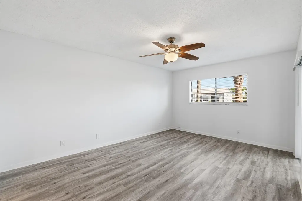 4725 E Lucerne Lakes Boulevard Boulevard E Lake Worth FL 33467