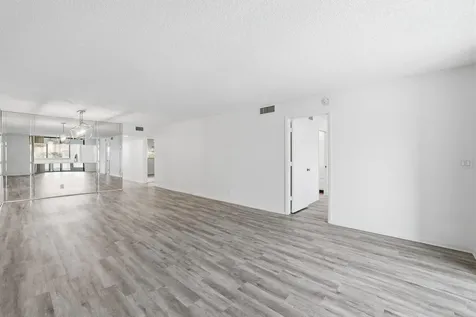 4725 E Lucerne Lakes Boulevard Boulevard E Lake Worth FL 33467