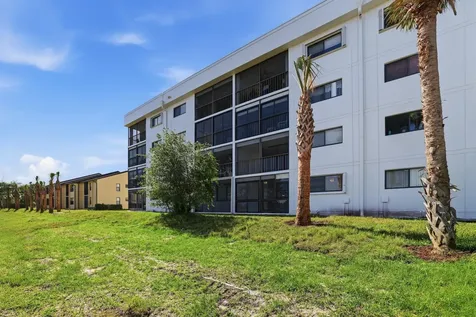 4725 E Lucerne Lakes Boulevard Boulevard E Lake Worth FL 33467