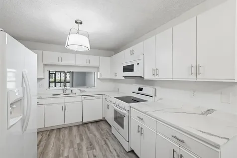 4725 E Lucerne Lakes Boulevard Boulevard E Lake Worth FL 33467