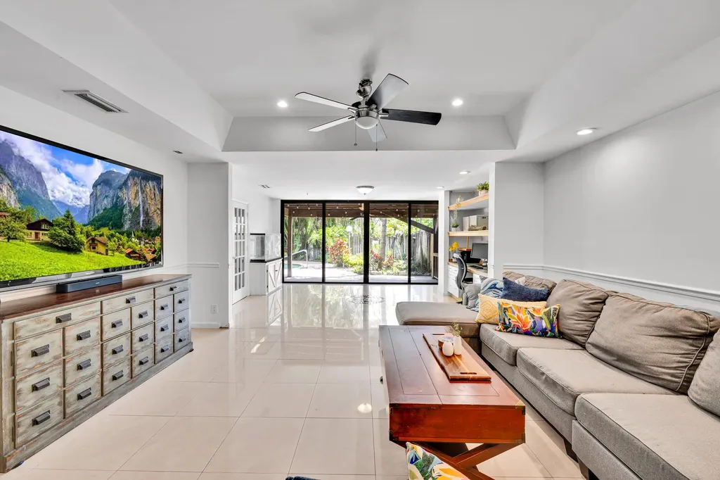 20924 N Springs Terrace Boca Raton FL 33428