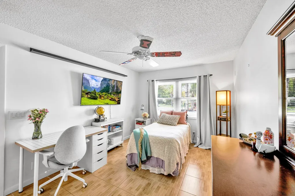 20924 N Springs Terrace Boca Raton FL 33428