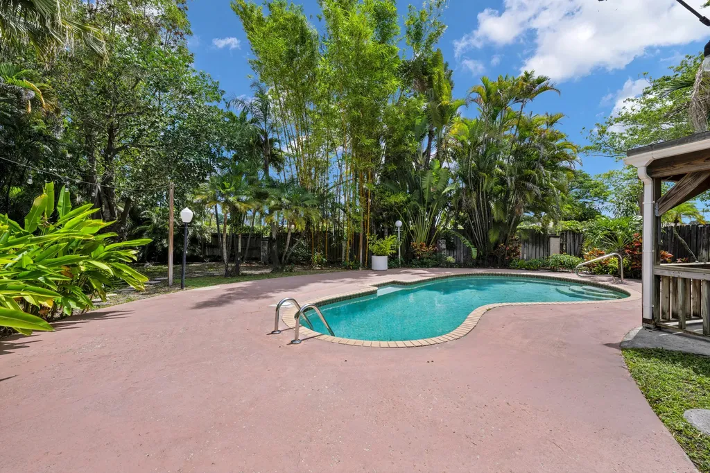 20924 N Springs Terrace Boca Raton FL 33428