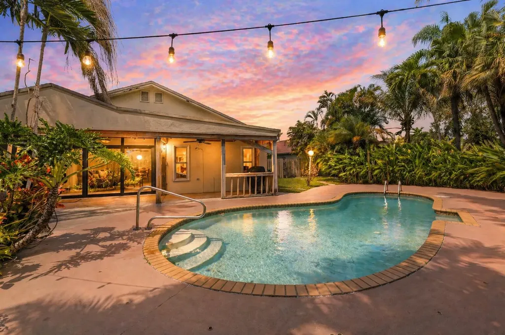 20924 N Springs Terrace Boca Raton FL 33428