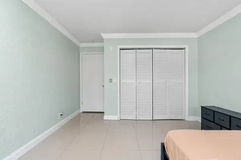 1452 SW 26th Avenue SW Boynton Beach FL 33426