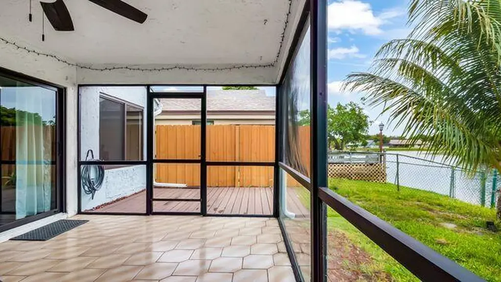 3761 NW 21 Street Coconut Creek FL 33066