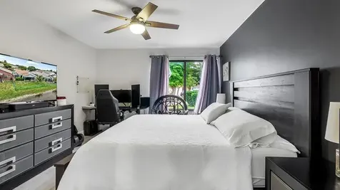 3761 NW 21 Street Coconut Creek FL 33066