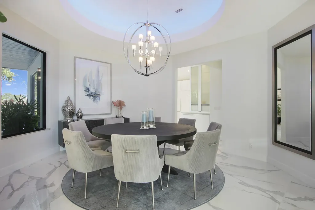 10720 Ave Of The Pga Palm Beach Gardens FL 33418