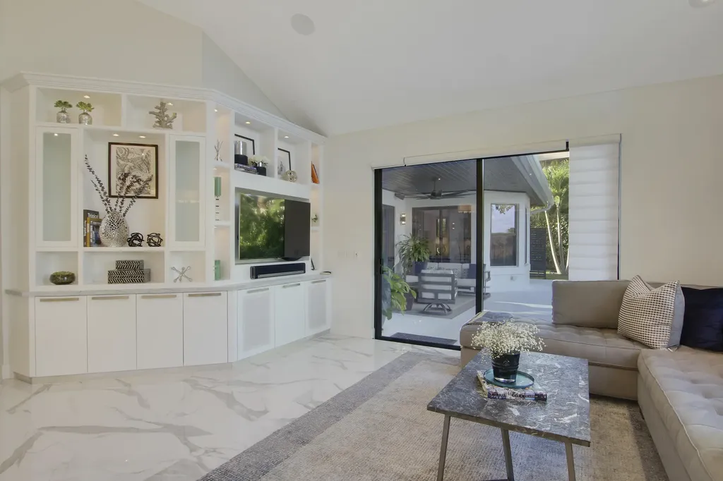 10720 Ave Of The Pga Palm Beach Gardens FL 33418
