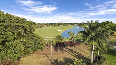 10720 Ave Of The Pga Palm Beach Gardens FL 33418