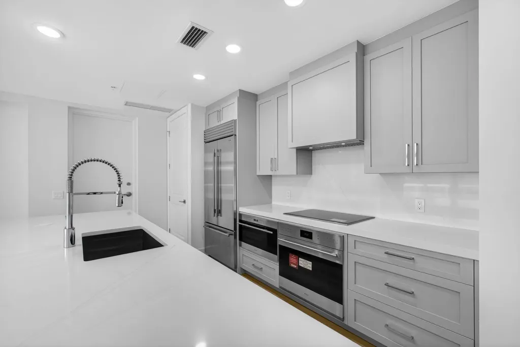 182 Lake Drive Palm Beach Shores FL 33404