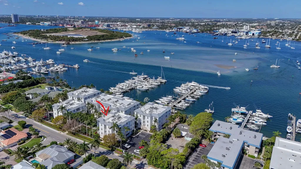 182 Lake Drive Palm Beach Shores FL 33404