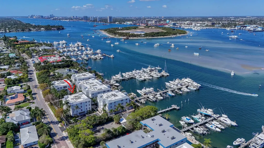 182 Lake Drive Palm Beach Shores FL 33404