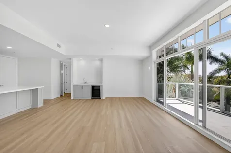 182 Lake Drive Palm Beach Shores FL 33404