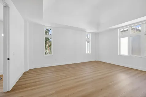 182 Lake Drive Palm Beach Shores FL 33404