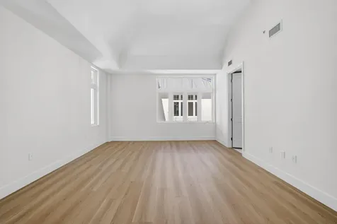 182 Lake Drive Palm Beach Shores FL 33404