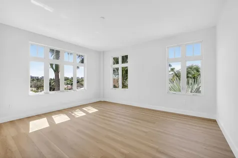 182 Lake Drive Palm Beach Shores FL 33404