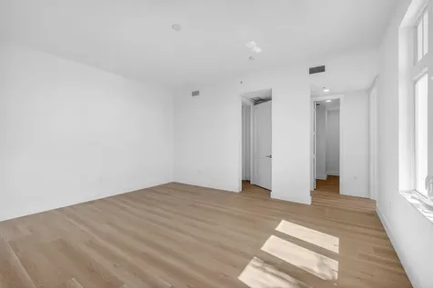 182 Lake Drive Palm Beach Shores FL 33404
