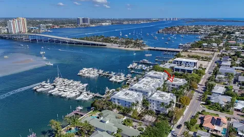 182 Lake Drive Palm Beach Shores FL 33404