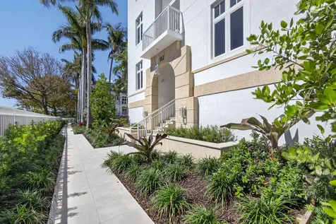 182 Lake Drive Palm Beach Shores FL 33404