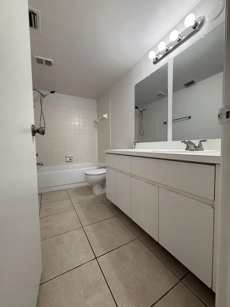 8204 NW 24th Street Coral Springs FL 33065