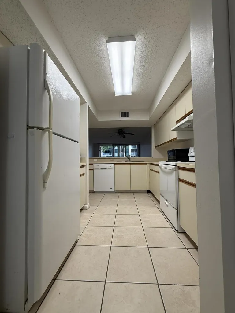 8204 NW 24th Street Coral Springs FL 33065