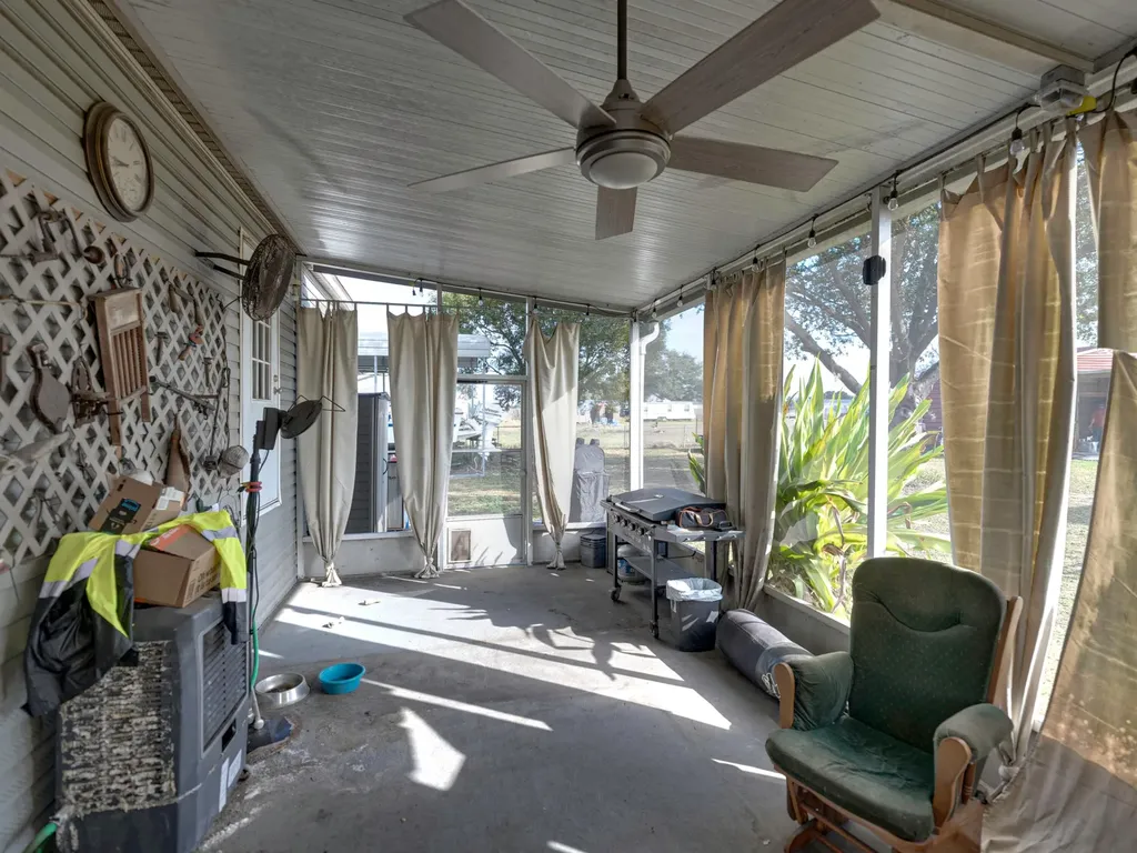 11404 Lithia Pinecrest Road Lithia FL 33547